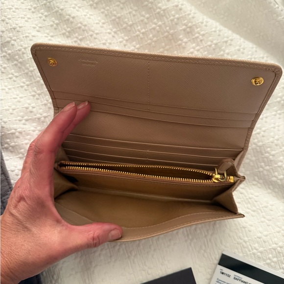 Lightly used. Light pink Saffiano wallet. Authentic. Beautiful. - Picture 13 of 15